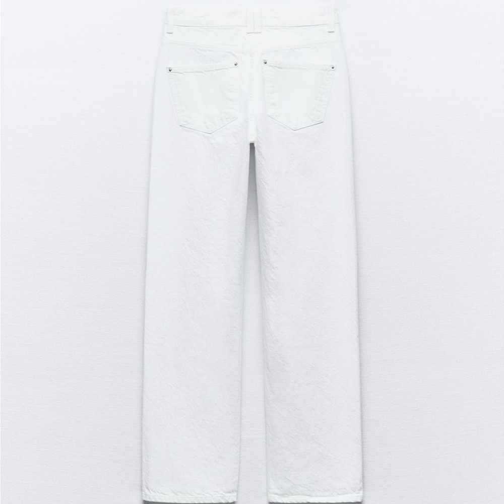 High Waisted Jeans - Picture 3 of 3